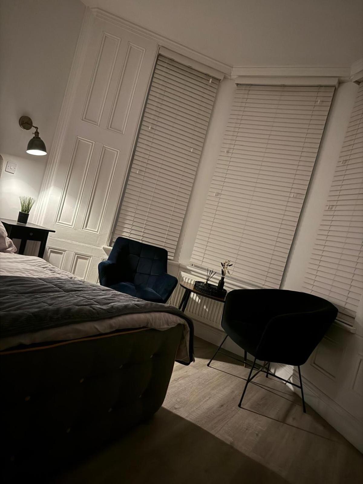 Seaside Studio Apartment เวสตัน-ซูเปอร์-แมร์ ภายนอก รูปภาพ
