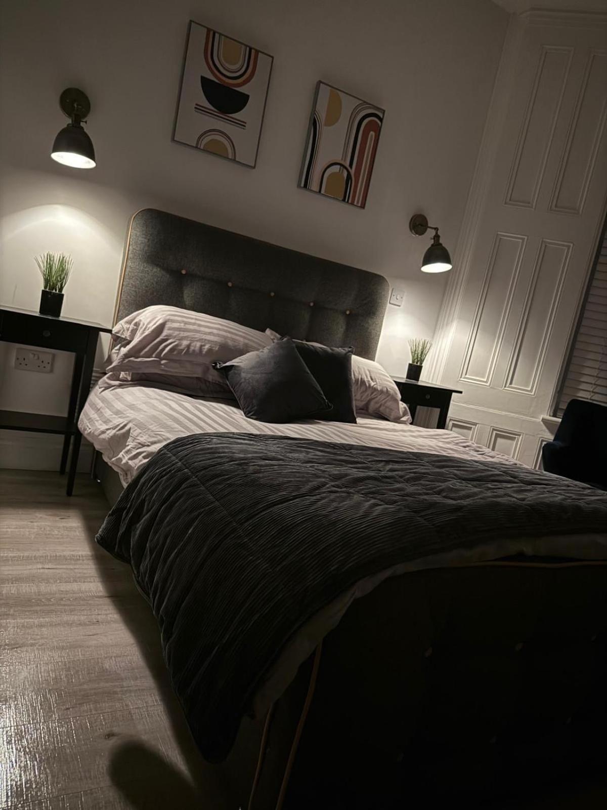 Seaside Studio Apartment เวสตัน-ซูเปอร์-แมร์ ภายนอก รูปภาพ